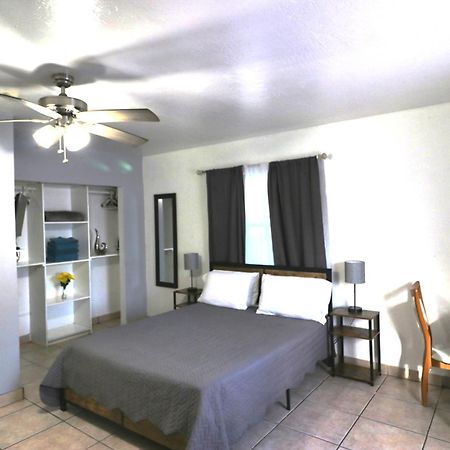 Hallandale Beach Motel With Free Parking And Full Kitchen ! No Extra Fees! Accepting Cash! 외부 사진