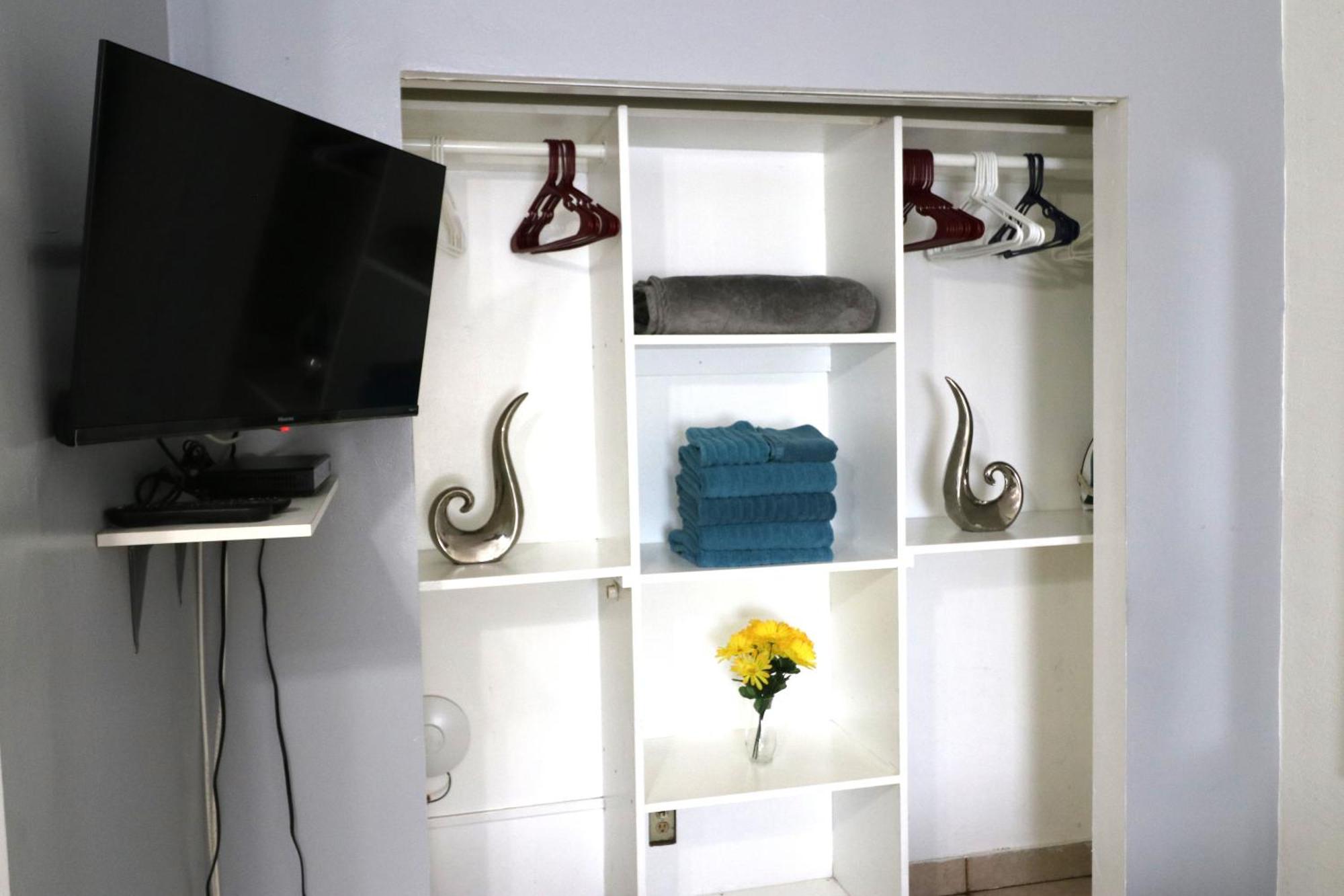 Hallandale Beach Motel With Free Parking And Full Kitchen ! No Extra Fees! Accepting Cash! 외부 사진
